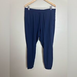 Lululemon Size XL Navy Blue Tapered Pants